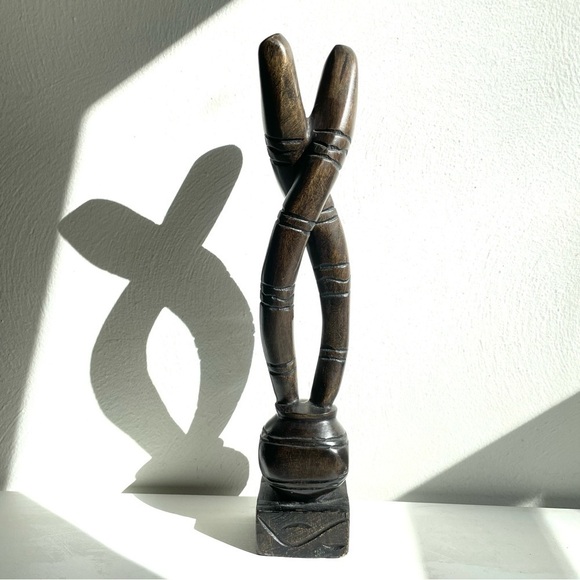 Handmade primitive abstract carved wood sculpture intertwined snake columns - Picture 2 of 16